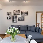 Udanypobyt Apartamenty Tuwima